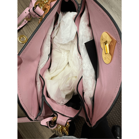 Moschino NWT Heart Lock Leather Shoulder Bag in Pink - Picture 5 of 10